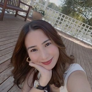 Meet your Posher, Dana